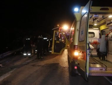 Διπλή καραμπόλα 13 αυτοκινήτων στην Ε.Ο. Κοζάνης - Πτολεμαΐδας μέσα σε χιονόπτωση [βίντεο]
